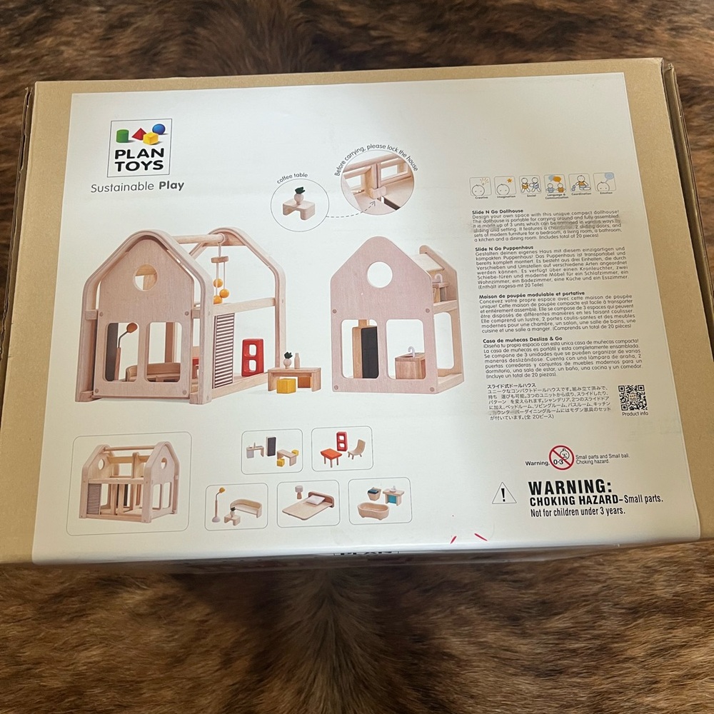 Wooden Dollhouse - Natural and Colorful - Picture 2 of 2